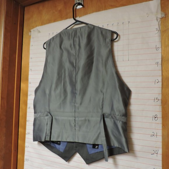 J. FERRAR 3 pc suit sz L  measurements in description, GRAY w/ white pin stripes - Picture 6 of 10